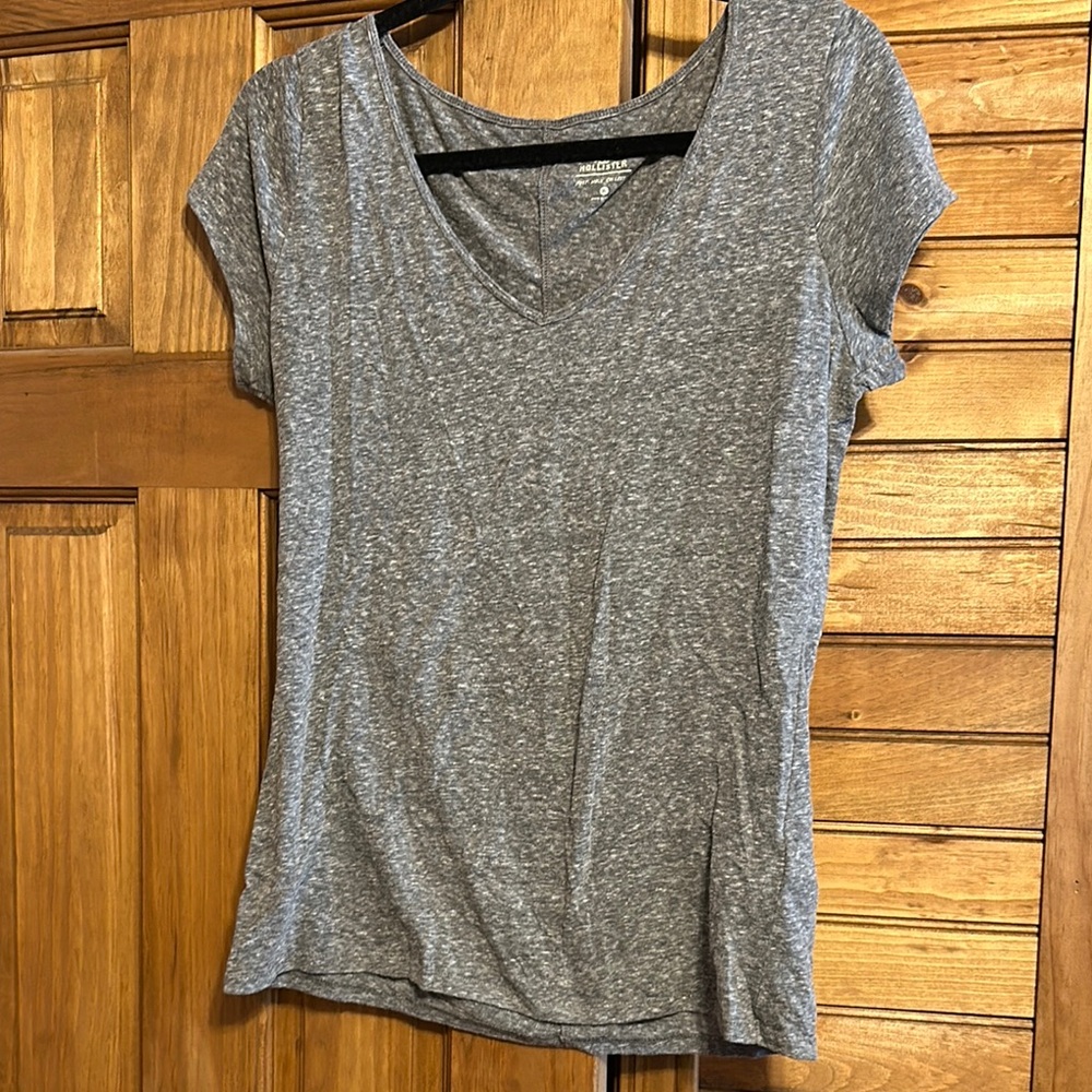 Hollister Gray Short Sleeve Tee